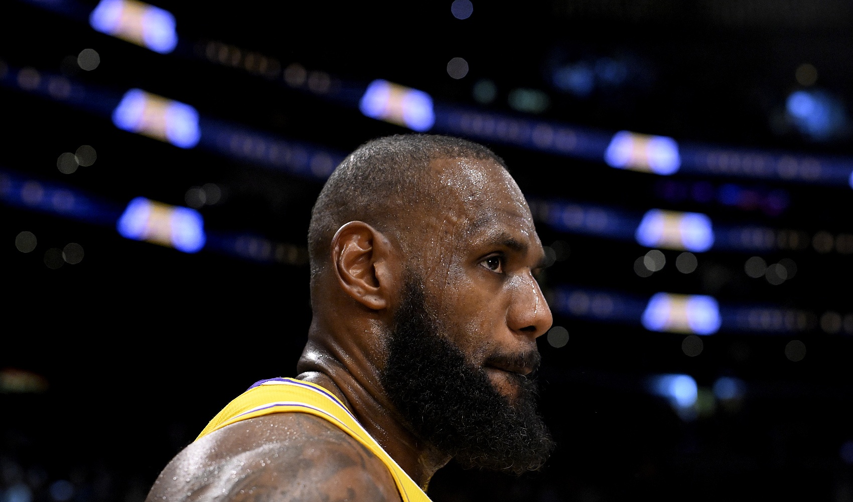 付政浩:湖人尊重詹姆斯但不允许对建队计划指手画脚 更不想成傀儡